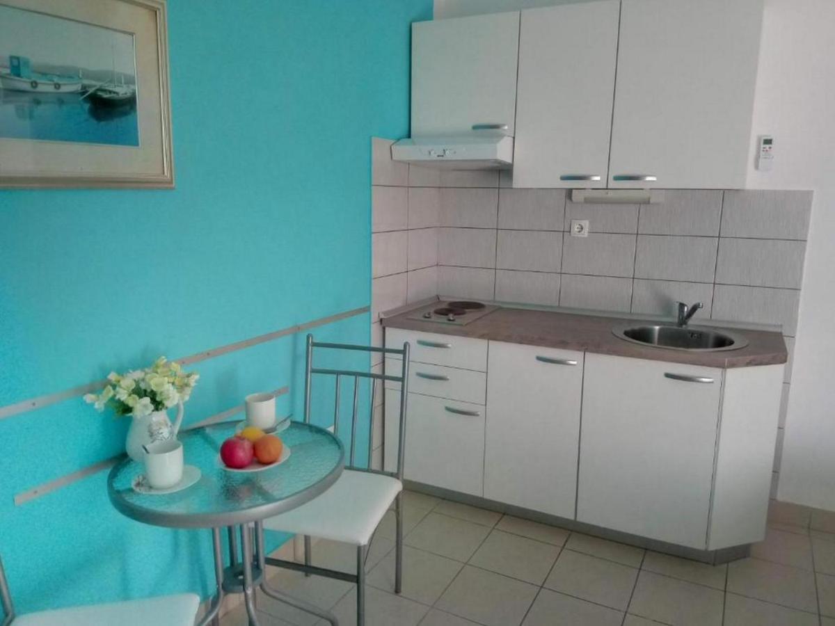 Apartments Zadro Tribunj  Ngoại thất bức ảnh